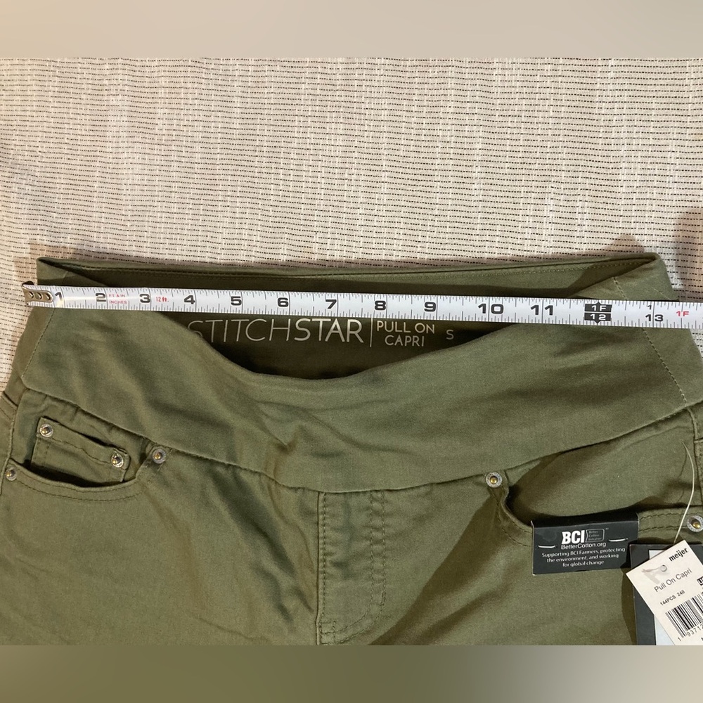 Capri size S. Army Green Color. - Picture 4 of 6